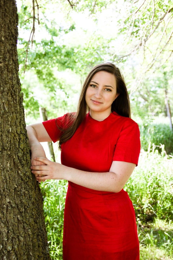 1960s Handmade Bright Red Silk Wiggle Dress - image 2