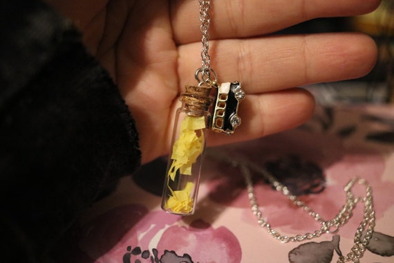 Trees confetti best sale necklace