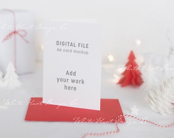 Mockup kerstwenskaart A6 - Rood-witte kerststyling - illustratie, mockups, belettering - Laat je werk online zien