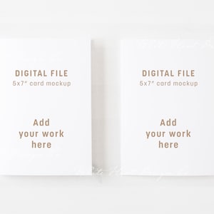 Dubbel 5 x 7" briefpapiermodel - witte kaarten - minimalistische stijl - slim psd-object + png + jpg - bruiloften, kaart, uitnodigingen