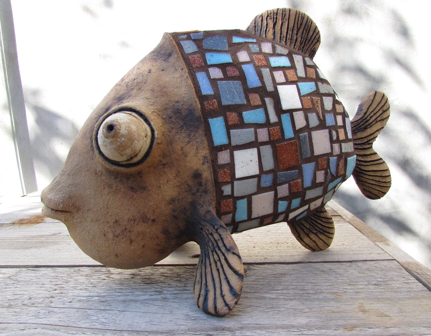 good quality guaranteed Ceramic Scales Fish with glass mosaic Fish