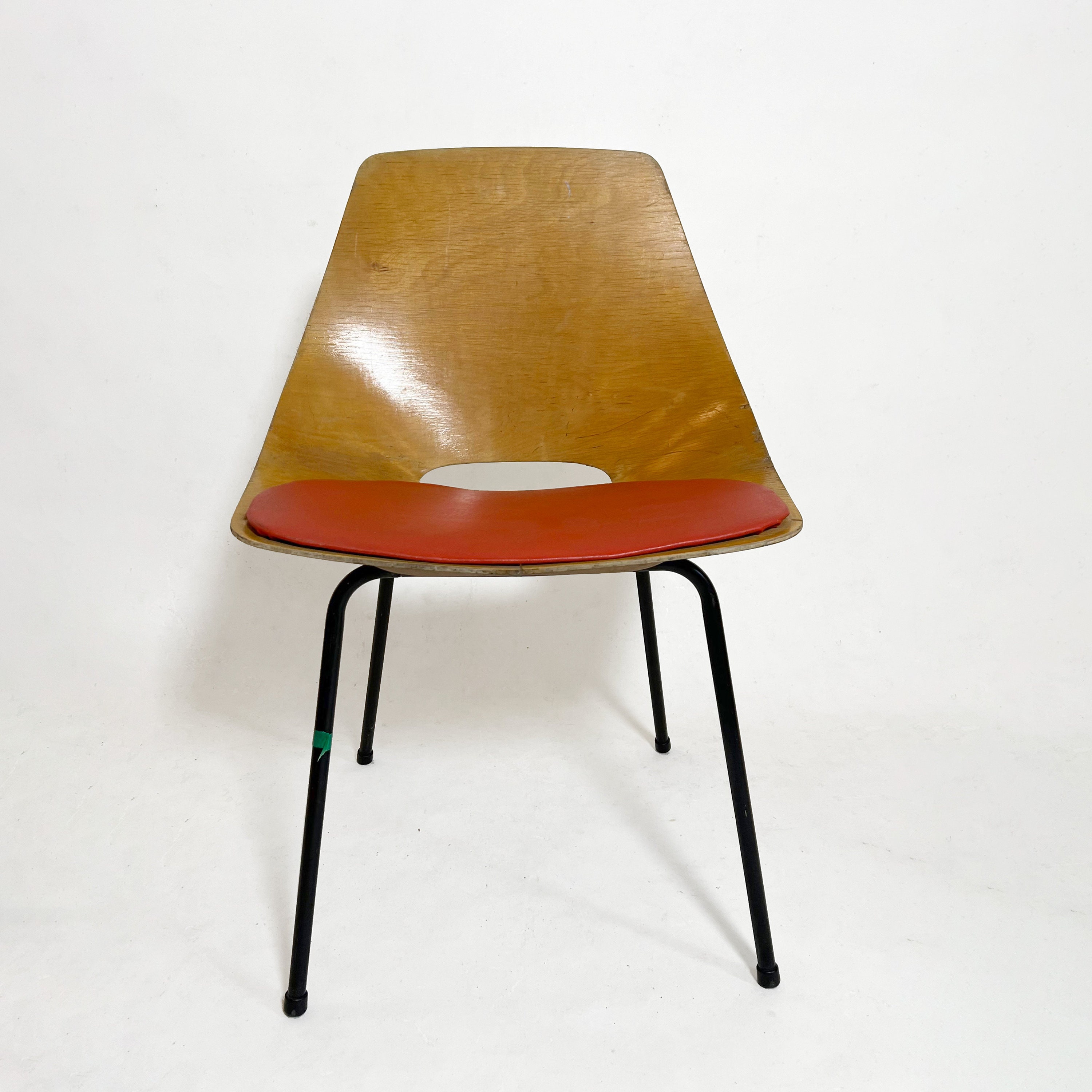 Pierre Guariche, Tonneau chair no 9, 1950s.