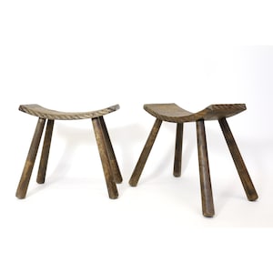 Pair of French handcrafted stools from the sixties. 画像 1