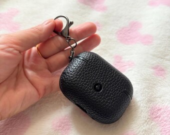 Leather Airpods Case With Keychain Clip, Black Chrome Style Cover