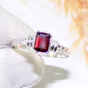 Natural Garnet Ring, Real Garnet Rings, Garnet Jewelry, Anniversary Gift Ring, Tiny Rings, Solid 925 Sterling Silver Ring, Rings, W31023