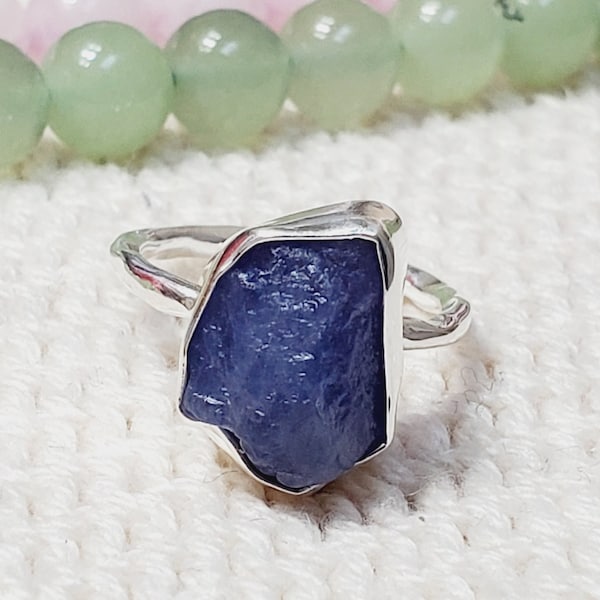 Rough Tanzanite Ring, Raw Tanzanite Ring, 925 Sterling Silver Ring, Dainty Ring, Rough Stone Ring, For Her, Birthstone Ring, Y112