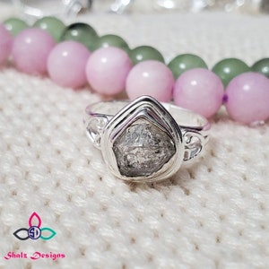 Pretty Herkimer Diamond Ring, Rough Diamond Ring,Raw Herkimer Ring,Unique Ring,Sterling Silver Ring, 925 Silver Ring,Herkimer Diamond Z51102