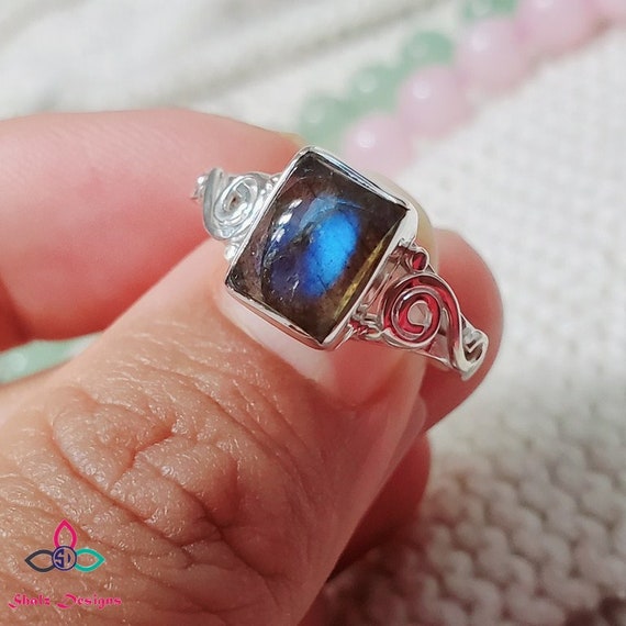 Genuine Labradorite Ring, Labradorite Ring, 925 Silver Ring, Sterling Silver Ring, Christmas Gift Idea, Gift for Her, Rings, Z91406 - Etsy Genuine Labradorite Ring, Labradorite Ring, 925 Silver Ring, Sterling Silver Ring, Christmas Gift Idea, Gift for Her, Rings, Z91406 - Etsy