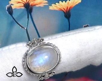 Rainbow Moonstone Ring, Moonstone Ring, Handmade Ring, Gemirthstone Ring, Unique Ring, Designer Ring, Silver Ring, Wedding Ring, Gemstone