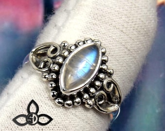 Rainbow Moonstone Ring, Moonstone Ring, Rainbow Ring, Designer Ring, Sterling Silver Ring, Small Silver Ring, Dailywear Ring, Women Gift