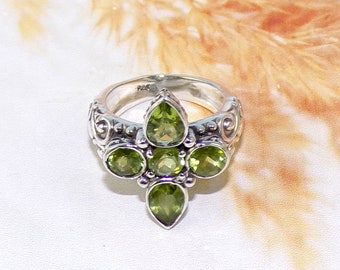 Natural Peridot Ring, Peridot Designer Ring, August Healing Birthstone, 925 Sterling Silver Ring, For Her, Christmas Gift, Size 6US, W91604