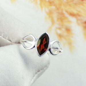 Genuine Garnet Ring, January Birthstone Rings, Garnet Jewelry, Light Weight Ring, Tiny Rings, Solid 925 Sterling Silver Ring, Rings, W31022