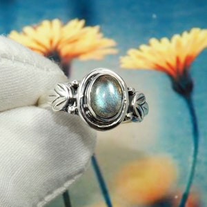 Blue Fire Labradorite Ring, 925 Silver Ring, Labradorite Ring, For Her, Mother's Gift, Boho Ring, Dainty Ring, 6x8mm, Size 7US,JPY0422