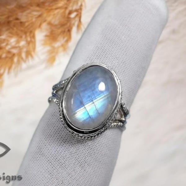 Rainbow Moonstone Ring, Blue Fire Rainbow Moonstone Ring, Designer Ring, 925 Silver Ring, Perfect Gift For Her, Partywear Rings, Jewellery