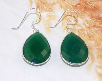 Amazing Green Onyx Top Quality Gemstone Earrings, 925 Sterling Silver Earring, Antique Silver Earrings, Anniversary Gift Earrings, V42525