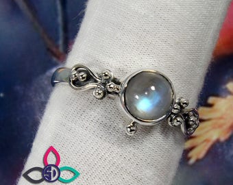 Rainbow Moonstone Ring, Designer Ring, Moonstone Ring, 925 Silver Ring, Rainbow Moonstone Jewellery, Unique Design Ring, Beautiful Ring