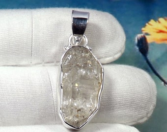 AAA Herkimer Diamond Pendant, Raw Herkimer Diamond Pendant, Silver Pendant, For Her, Birthstone Pendant, Anniversary Gift,12x23mm, JPY0422