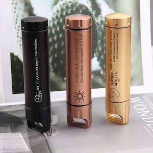Personalisierte Metallsiegelflasche, EDC Outdoor-Pillenflasche, wasserdichter Pillenhalter-Schlüsselbund, maßgeschneidertes Outdoor-Camping-Werkzeug