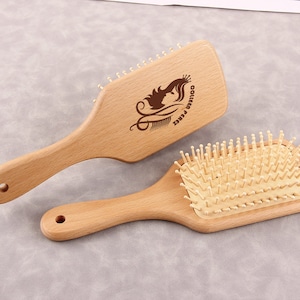 Personalized Wooden Comb, Paddle Wood Hairbrush, Customized Wooden Gift, Birthday Gft For Mom