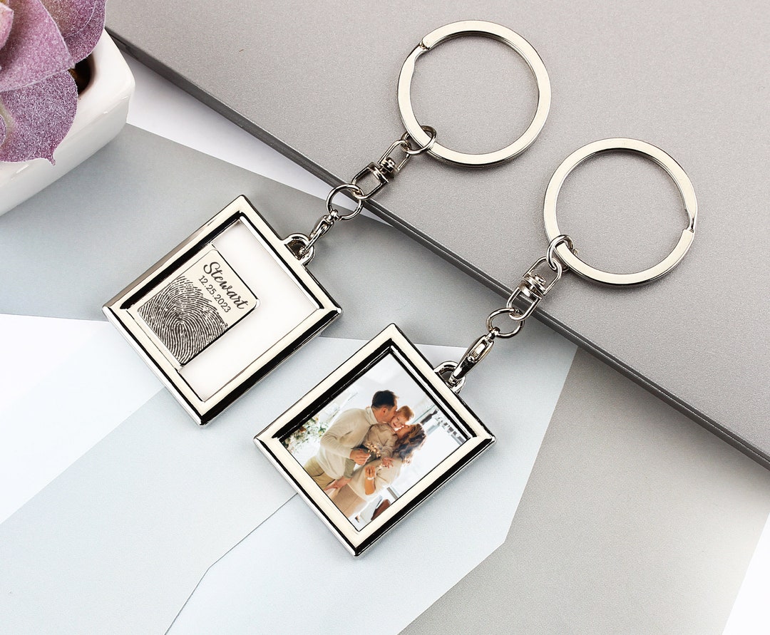 Silver Photo Frame Keychains, Packaging Type: Packet At ₹ 35/piece In - Foto 3