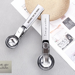 Cuchara de helado personalizada, cuchara de helado portátil de acero inoxidable, utensilio de cocina con escritura a mano, regalo de aniversario, boda o día del padre.