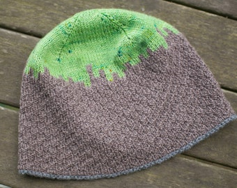 HAT KNITTING PATTERN - minecraft-inspired dirt block