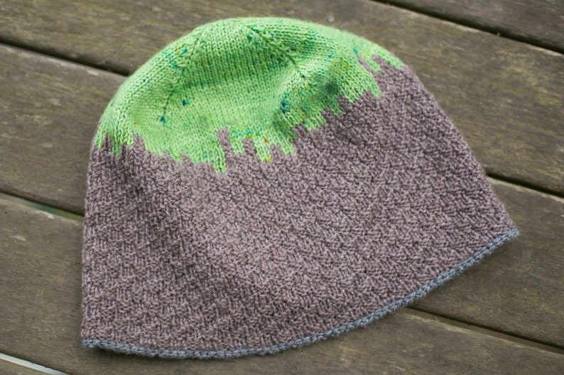 HAT KNITTING PATTERN minecraft-inspired dirt block image 1