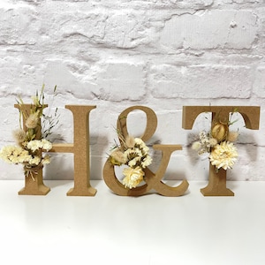 Set of 3 Floral letters dried flowers on freestanding natural wooden letter 画像 2