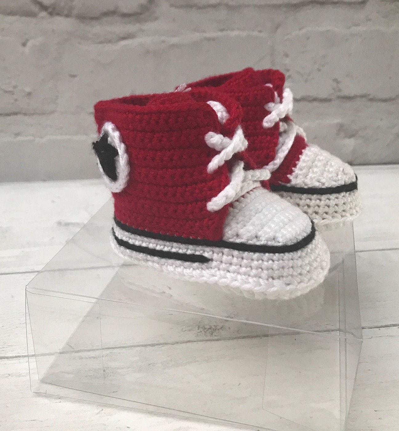 newborn baby converse