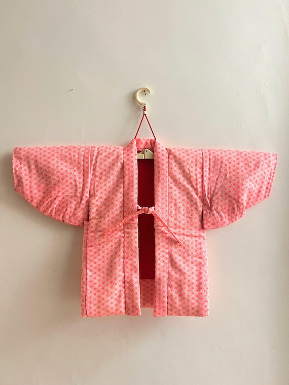 ASANOHA - Vintage 1970's Wool Child Girl's Hanten Padded Kimono Jacket  (Pink Hemp Leaves Pattern)