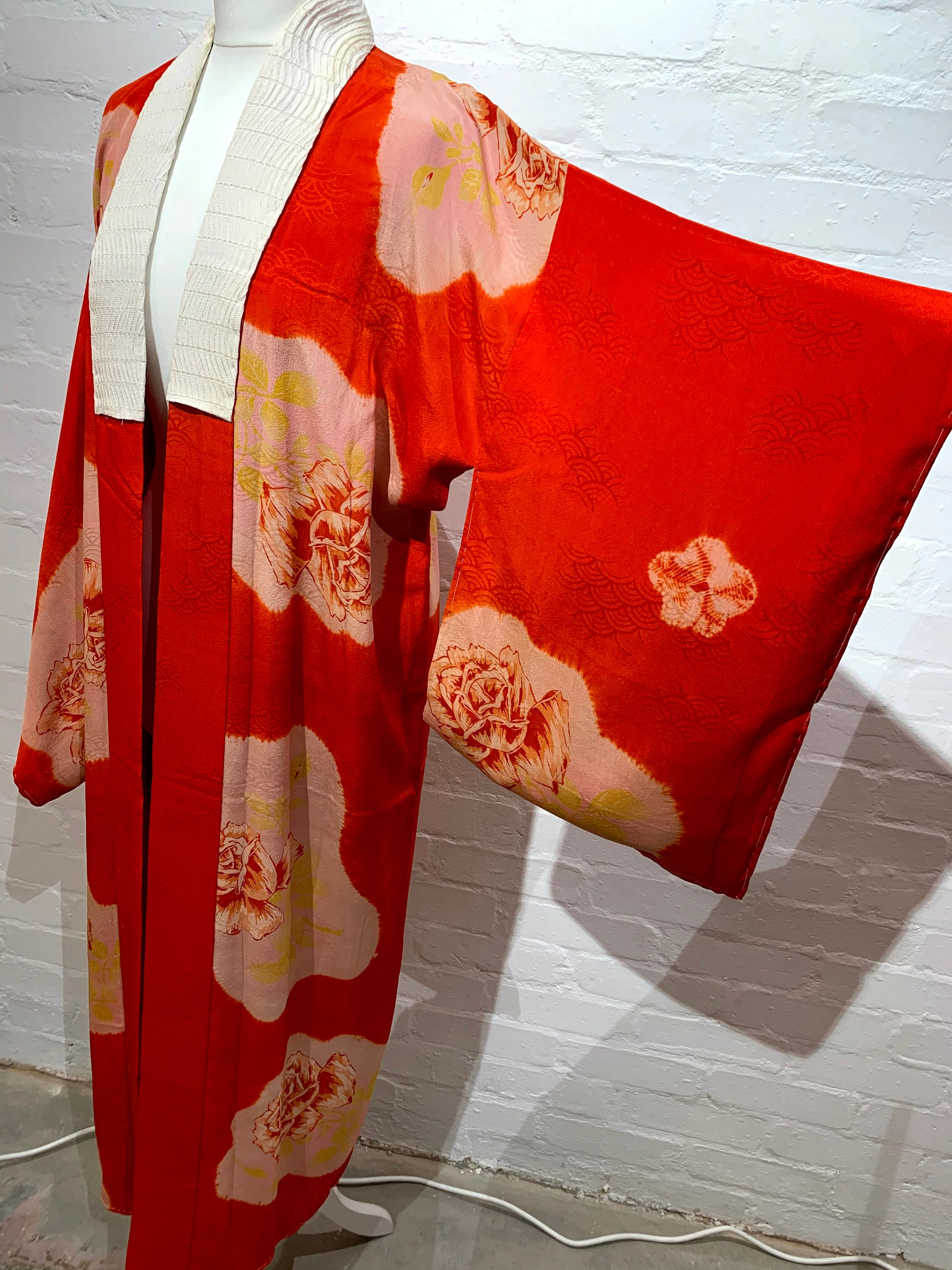 Circa 1920s Silk Nagajuban Robe Under Kimono Japanese Art Deco