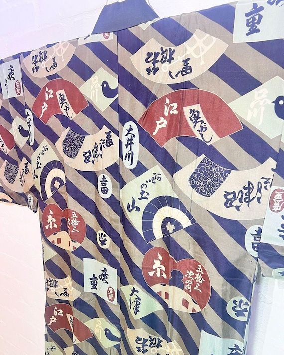 Circa 1920's Mens Silk Nagajuban (Fan, Stripe, Regional specialities and town, Touristic  design)