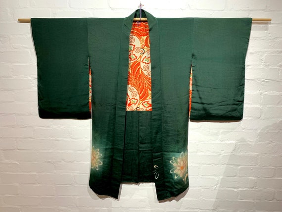 SOLD / Circa 1920-30s Vintage Silk Long Haori Jacket: Green with Botanical Pattern