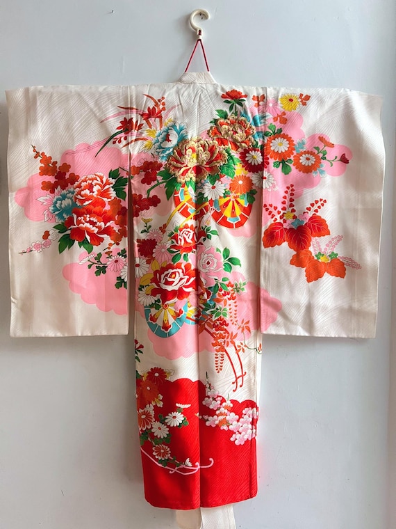 Ready// Circa 1970's Silk Girl's Ceremonial Kimono (Floral Embroidery - For Approx. 7-12years old)