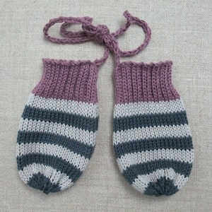 Knitted cotton baby mittens, Baby gift, Boys mittens, Girls mittens, Grey knitted mittens, Knitted mittens on string.