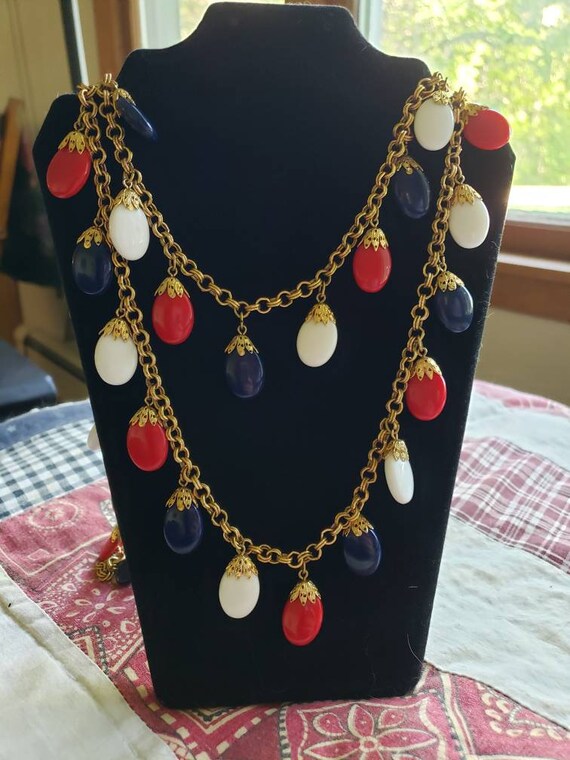 Gorgeous Vintage 1970's Patriotic long necklace