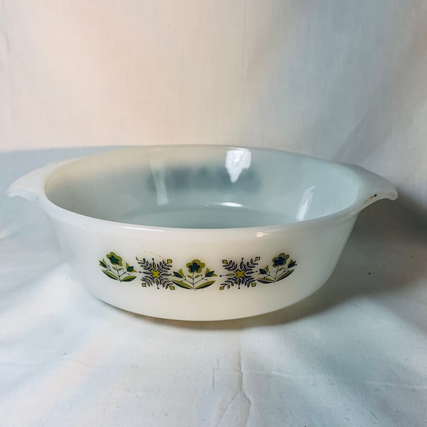 Anchor Hocking Fire King Meadow Green 1 1/2 Quart Casserole Dish, Vintage Ovenware, Mid Century Milk Glass, Classic Serving Dish