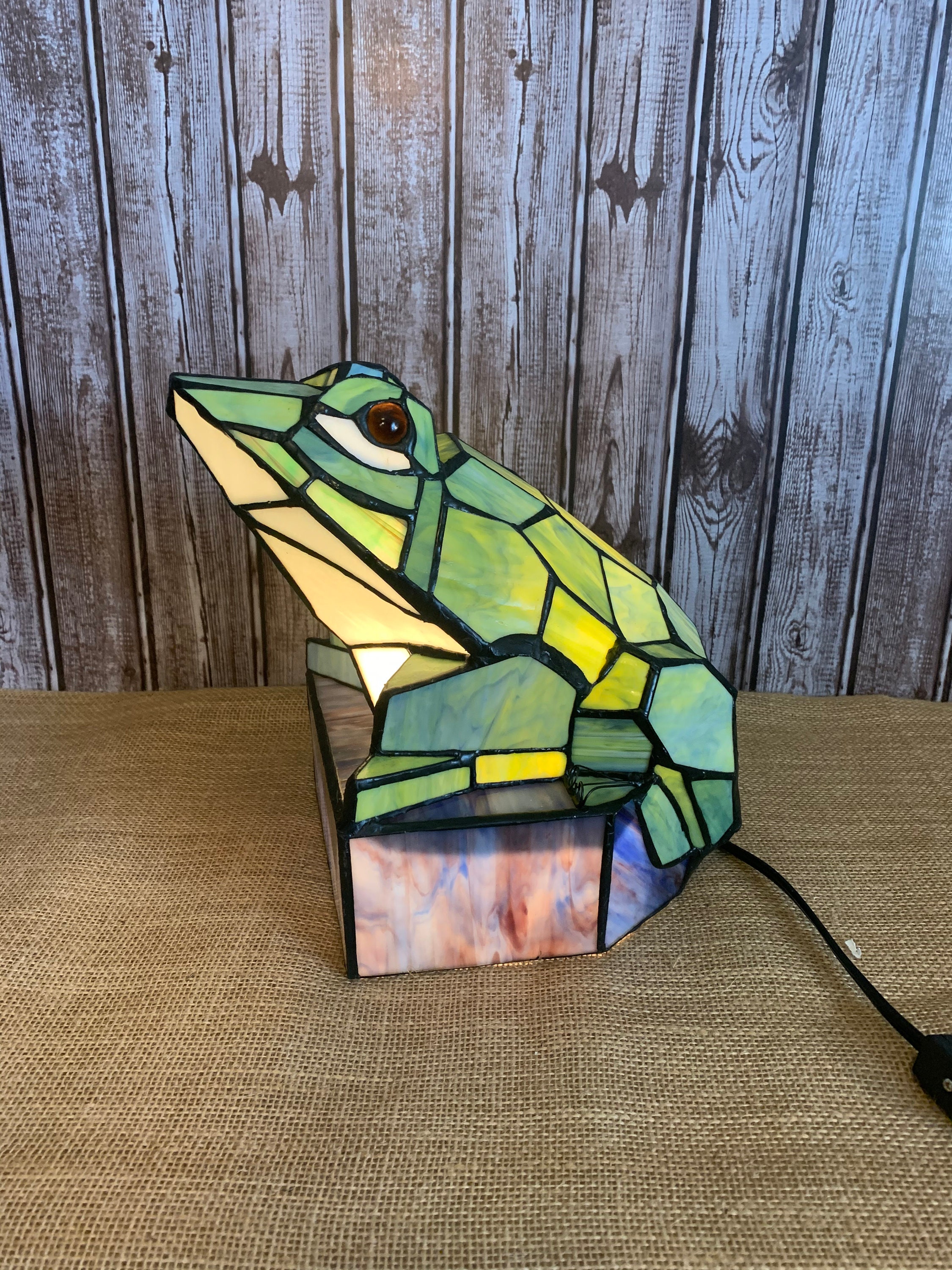 Tiffany frog lamp deals