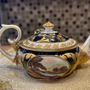 TEAPOT TRINKET HOLDER…Nini…Miniature…2-Piece…Beach Scene…Hand Painted…Landscapes…Gold Chain…Resin…Black and Gold Design #712