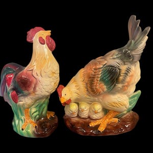 XL ROOSTER & HEN Figurines…Large Pottery Figurines…Colorful Set…Three Chicks…Red Combs and Wattles…Farmhouse/Country/Rustic Decor…Vintage#Ch
