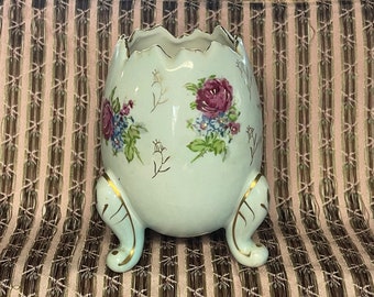 CRACKED EGG PLANTER…Collectible…Napcoware…Large…White…Floral…Footed…Gold Accents…Hand-painted…C3199/L...Easter…1950s…Japan #183