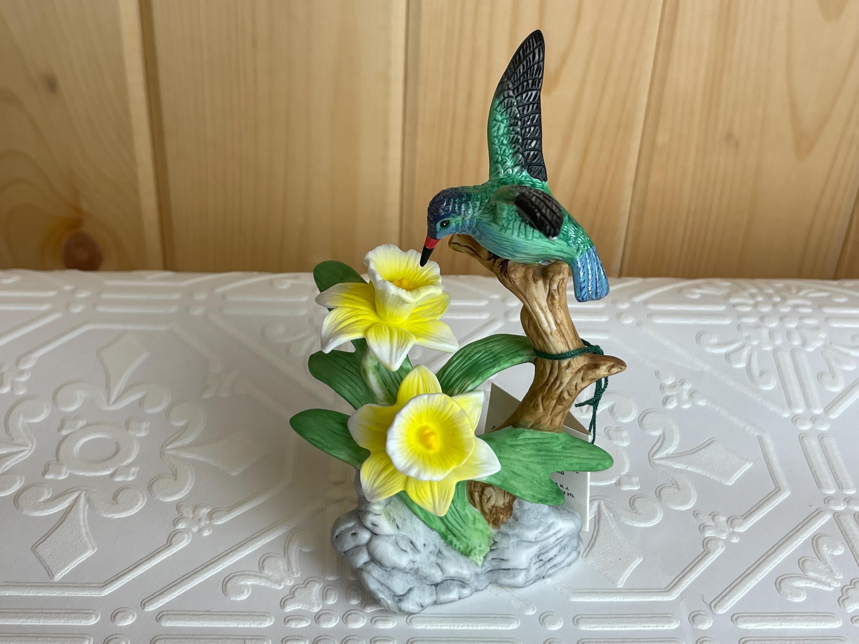 HUMMINGBIRD & DAFFODIL Figurine…russ Berrie…”nature's Song”…broad