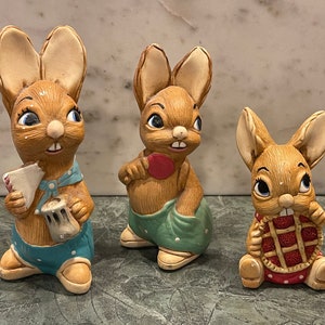 Pendelfin Rabbit Figurines…Hand Painted…Stoneware…Muncher, Picnic Midge and Robert…Collectible Figurines…England 1960s ***Chips #420