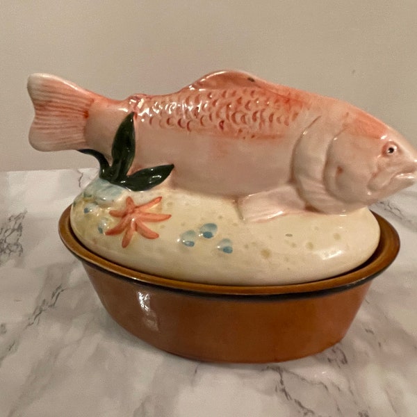 FISH TUREEN OVENWARE…”Sigma”… Portugal…Serving Dish…Lidded Dish… “The Tastesetter…2 Piece Dish…Figural…Fish Lid Top...Beach Design #757