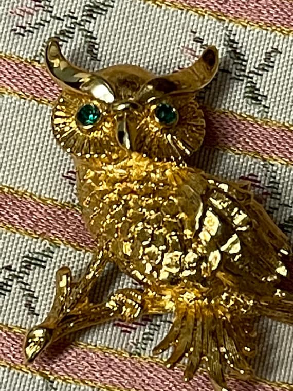 MONET OWL BROOCH…Green Rhinestone Eyes…Gold…Signe… - image 8