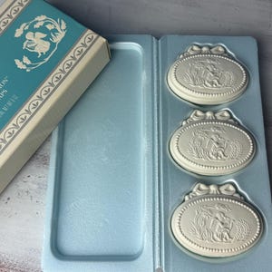 FRAGRANCED SOAP By AVON…Three “Special Occasion” Soaps…2 Oz. Each…Oval…Angel Playing a Harp in a Garden…Beaded Edge…Boxed Set…1970s #W.B 2