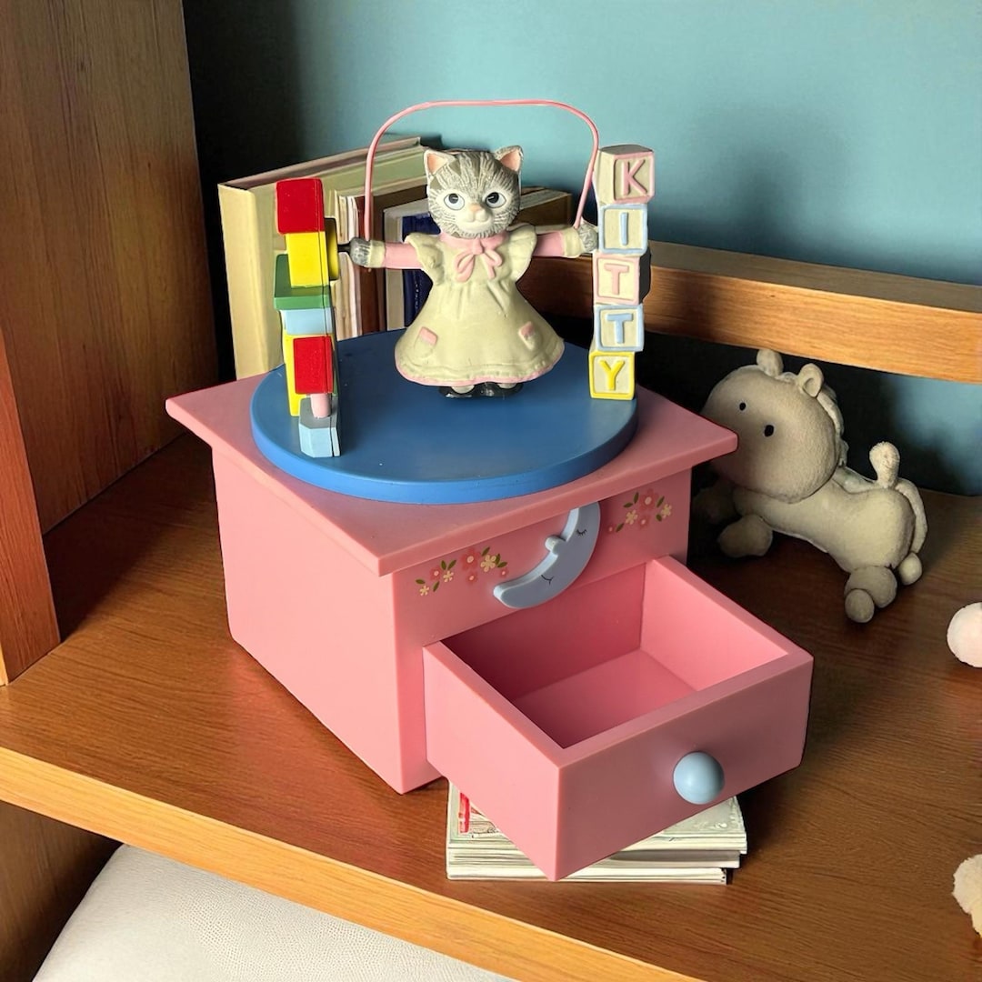 KITTY CUCUMBER Music Box… Schmid…a Swinging Cat Jumping Rope, Toy