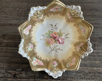 ANTIQUE FLORAL BOWL…R.S. Prussia…S&T…Rose Sprays…Gold Inside Rim and Detailing…3 Footed…Zigzag Beaded Edge…Early 1900s… Germany #000