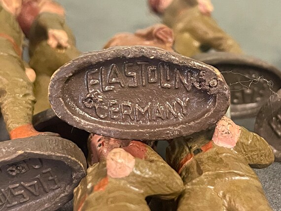 ELASTOLIN TOY SOLDIERS…O&M Hausser…nine Soldiers With Wire ELASTOLIN TOY SOLDIERS…O&M Hausser…nine Soldiers With Wire