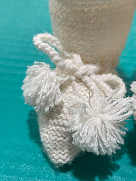 KNITTED BABY BOOTIES…Handmade…White…Pompoms…Ties…… - image 8